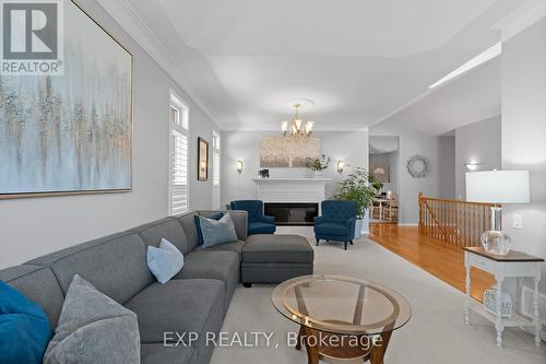 106 Hickory Grove, Belleville, ON - Indoor Photo Showing Living Room