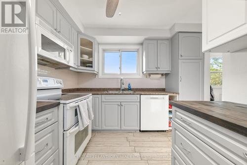 54 - G Cascade Boulevard, Belleville, ON - Indoor Photo Showing Kitchen