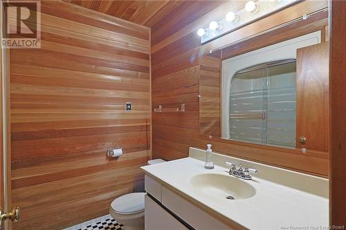 673 Douglas Avenue, Fredericton, NB - Indoor Photo Showing Bathroom