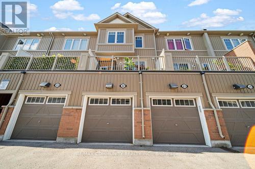 22 - 2500 Hill Rise Court, Oshawa, ON - Outdoor