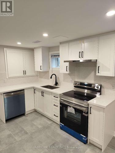 Bsmt - 4 Hollingworth Drive, Toronto, ON - Indoor Photo Showing Kitchen