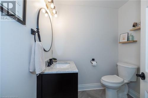 780 5Th Avenue E, Owen Sound, ON - Indoor Photo Showing Bathroom