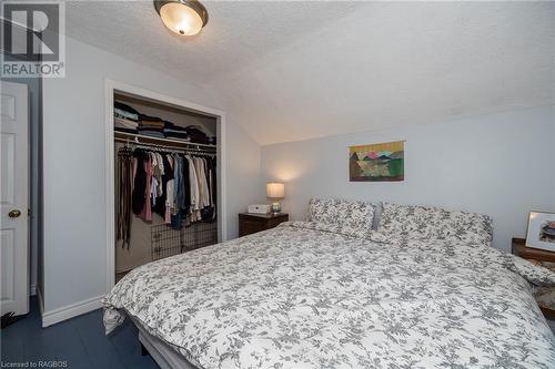 780 5Th Avenue E, Owen Sound, ON - Indoor Photo Showing Bedroom