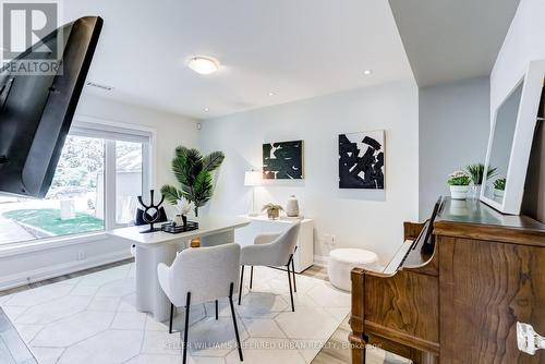 399 Lake Promenade, Toronto, ON - Indoor Photo Showing Dining Room