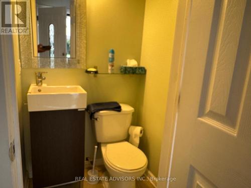 25 Windhill Crescent, Toronto, ON - Indoor Photo Showing Bathroom