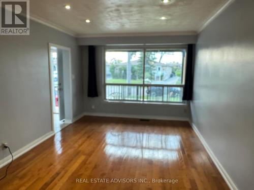 25 Windhill Crescent, Toronto, ON - Indoor Photo Showing Other Room