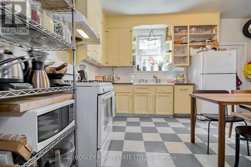 60 Spencer Avenue, Toronto, ON - Indoor Photo Showing Kitchen