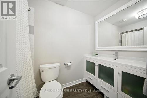 52 Harbourview Crescent, Toronto, ON - Indoor Photo Showing Bathroom