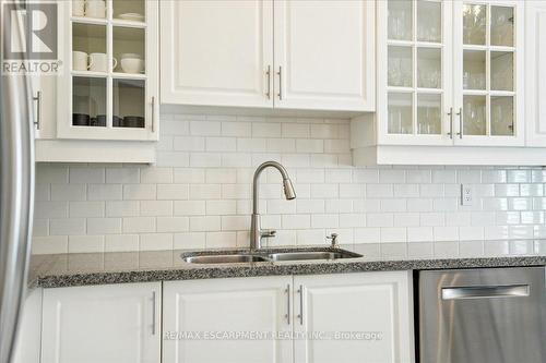 52 Harbourview Crescent, Toronto, ON - Indoor Photo Showing Kitchen With Double Sink With Upgraded Kitchen