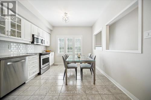 52 Harbourview Crescent, Toronto, ON - Indoor Photo Showing Kitchen