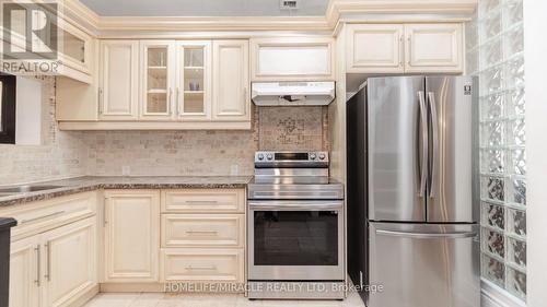 112 Troy Street, Mississauga, ON - Indoor Photo Showing Kitchen With Double Sink