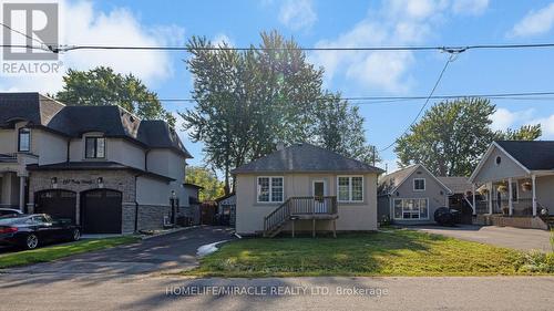 112 Troy Street, Mississauga, ON - Outdoor With Facade