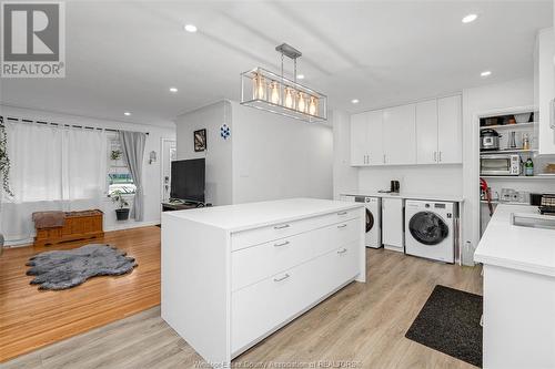 3245 Woodland, Windsor, ON - Indoor Photo Showing Laundry Room