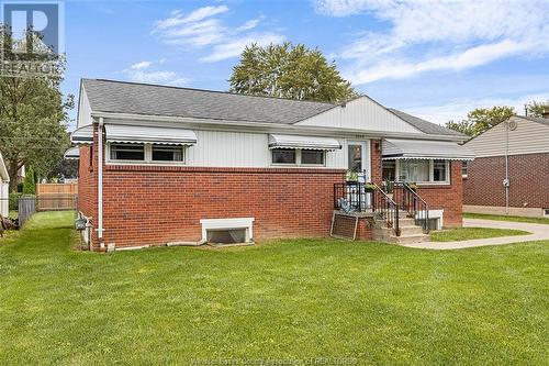 3245 Woodland, Windsor, ON - Outdoor