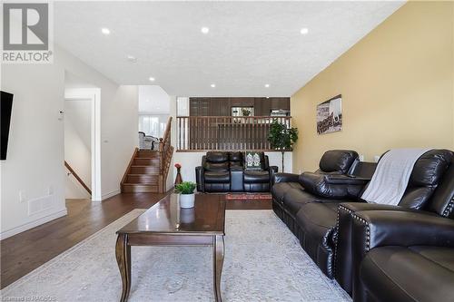 439 Ridge St Street, Port Elgin, ON - Indoor Photo Showing Living Room