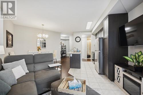 229 - 80 Aspen Springs Drive, Clarington, ON - Indoor Photo Showing Living Room