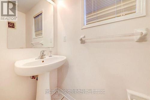 19 Penbridge Circle, Brampton, ON - Indoor Photo Showing Bathroom