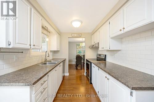 2 Jessop Court, Halton Hills, ON - Indoor Photo Showing Kitchen With Double Sink