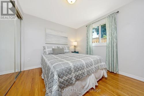 2 Jessop Court, Halton Hills, ON - Indoor Photo Showing Bedroom