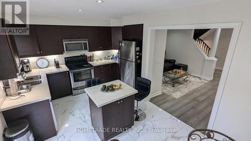 4861 Verdi Street, Burlington, ON - Indoor Photo Showing Kitchen