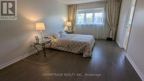 4861 Verdi Street, Burlington, ON - Indoor Photo Showing Bedroom