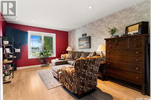 4454 Albulet Drive, Regina, SK - Indoor Photo Showing Living Room