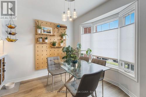 62 - 70 Chapman Court, London, ON - Indoor Photo Showing Dining Room