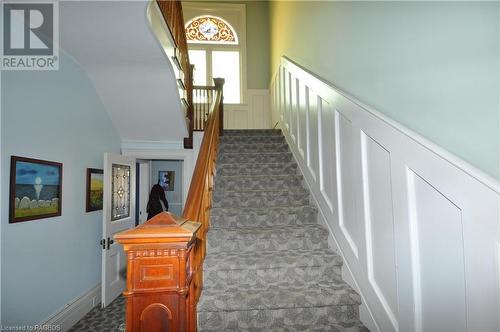 Classic Staircase - 1000 1St Avenue W, Owen Sound, ON - Indoor Photo Showing Other Room