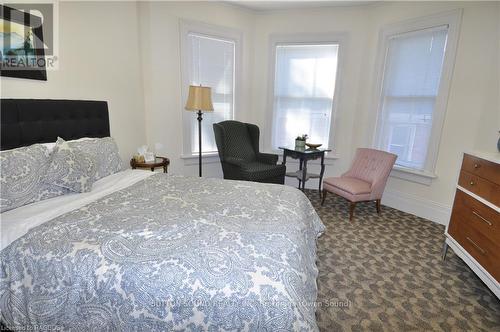 1000 1St Avenue W, Owen Sound, ON - Indoor Photo Showing Bedroom