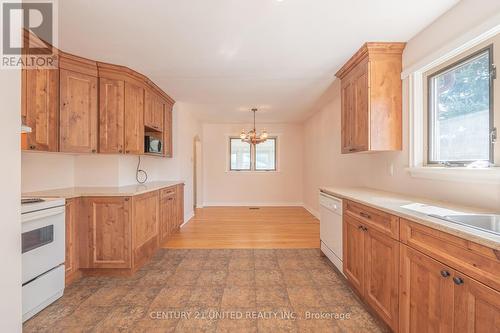 892 Elmdale Crescent, Peterborough (Northcrest), ON - Indoor Photo Showing Kitchen