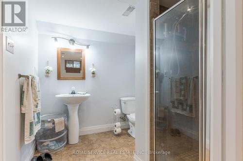 540 Barnes Crescent, Peterborough (Otonabee), ON - Indoor Photo Showing Bathroom