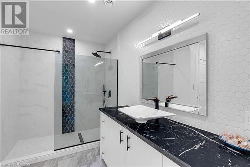 19 Walker Way, Sauble Beach, ON - Indoor Photo Showing Bathroom