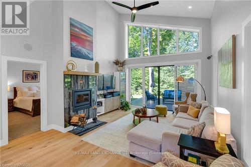 19 Walker Way, South Bruce Peninsula, ON - Indoor Photo Showing Living Room With Fireplace