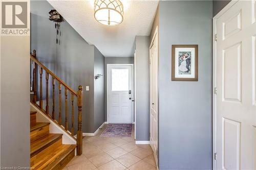 1026 St Matthews Avenue, Burlington, ON - Indoor Photo Showing Other Room