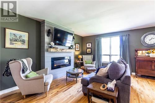 1026 St Matthews Avenue, Burlington, ON - Indoor Photo Showing Living Room With Fireplace