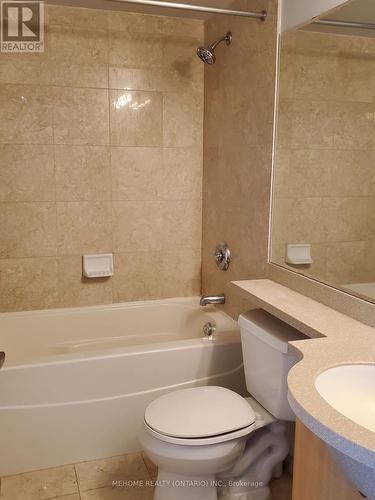 #4211 - 763 Bay Street, Toronto, ON - Indoor Photo Showing Bathroom