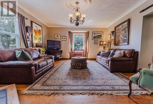 1258 Sodom Road, Hamilton, ON - Indoor Photo Showing Living Room