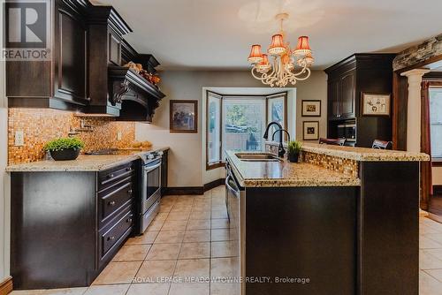 1258 Sodom Road, Hamilton, ON - Indoor Photo Showing Kitchen With Upgraded Kitchen