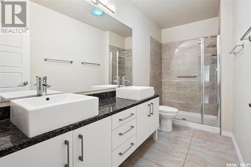 405 922 Broadway Avenue, Saskatoon, SK - Indoor Photo Showing Bathroom