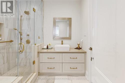 92 Holt Drive, New Tecumseth, ON - Indoor Photo Showing Bathroom