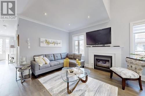 92 Holt Drive, New Tecumseth, ON - Indoor Photo Showing Living Room With Fireplace