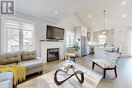 92 Holt Drive, New Tecumseth, ON - Indoor Photo Showing Living Room With Fireplace