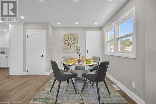 4 James Avenue, Stoney Creek, ON - Indoor Photo Showing Dining Room