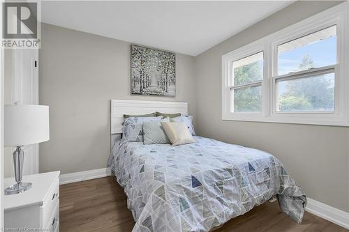 4 James Avenue, Stoney Creek, ON - Indoor Photo Showing Bedroom