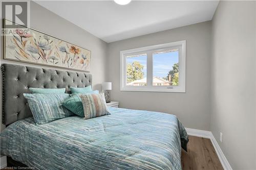 4 James Avenue, Stoney Creek, ON - Indoor Photo Showing Bedroom