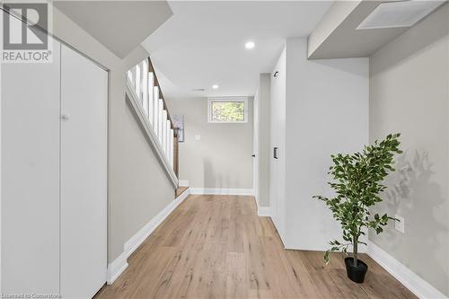 4 James Avenue, Stoney Creek, ON - Indoor Photo Showing Other Room