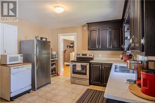 369 Cushing Street, Saint John, NB - Indoor Photo Showing Kitchen With Double Sink