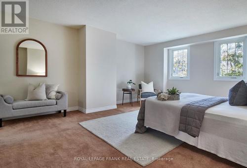 10 - 110 Mary Street W, Whitby (Downtown Whitby), ON - Indoor Photo Showing Bedroom