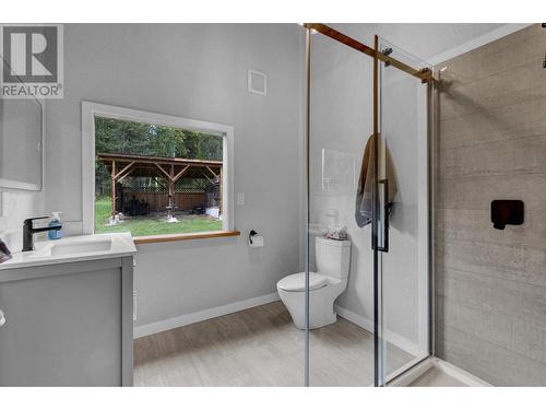 1729 Hoferkamp Road, Prince George, BC - Indoor Photo Showing Bathroom