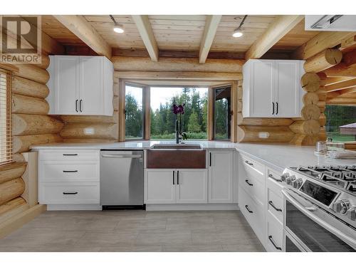 1729 Hoferkamp Road, Prince George, BC - Indoor Photo Showing Kitchen